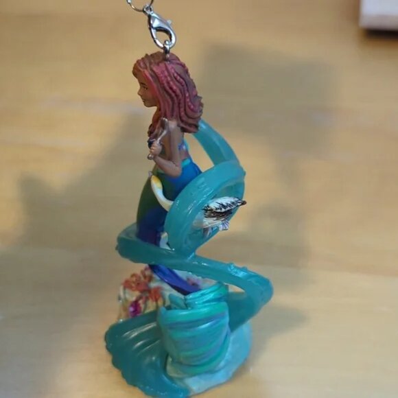 Disney Sketchbook live action The Little mermaid ornament brand new - Picture 13 of 16
